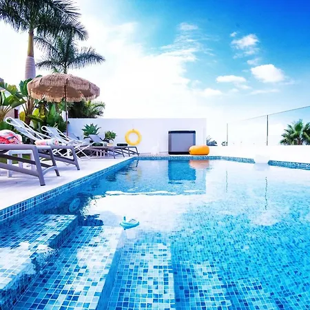 Caleta Golf Вилла *