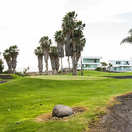 Вилла Caleta Golf *